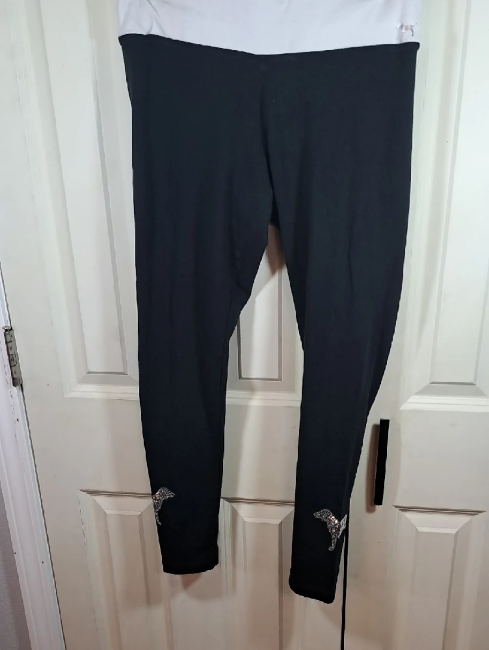 Victoria's Secret PINK Yoga Black and White Top - Picture 3 of 5